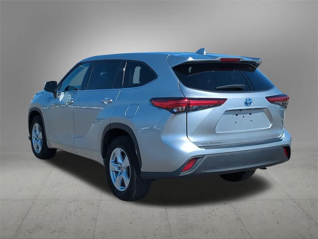 used 2021 Toyota Highlander Hybrid car, priced at $27,777