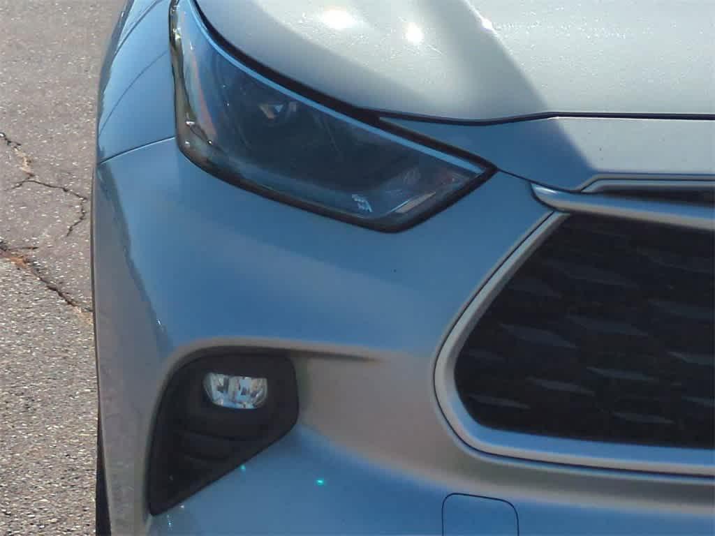 used 2021 Toyota Highlander Hybrid car, priced at $27,777