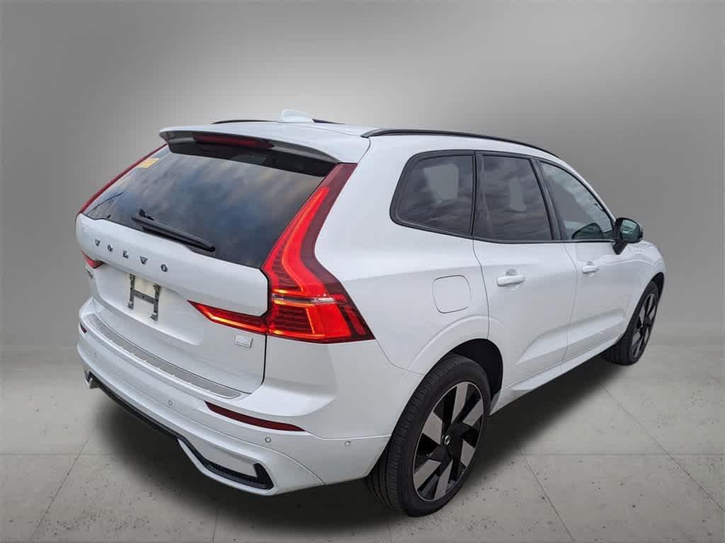 used 2024 Volvo XC60 Recharge Plug-In Hybrid car, priced at $41,077