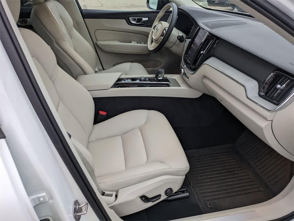 used 2024 Volvo XC60 Recharge Plug-In Hybrid car, priced at $41,077