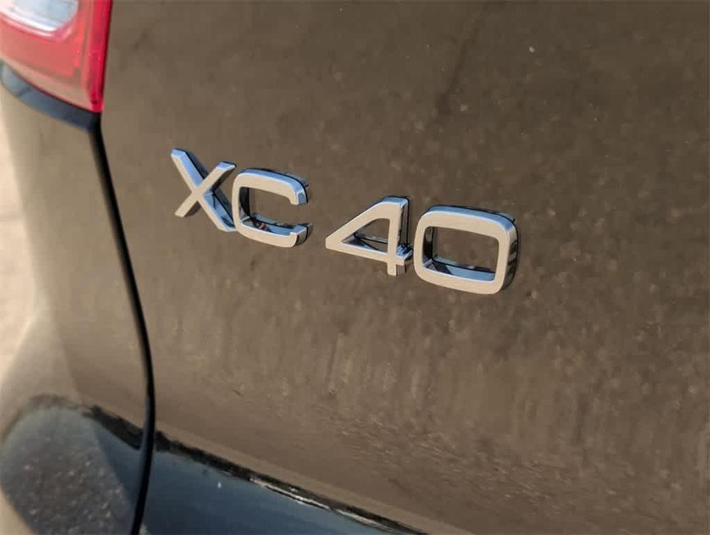 new 2025 Volvo XC40 car, priced at $52,235