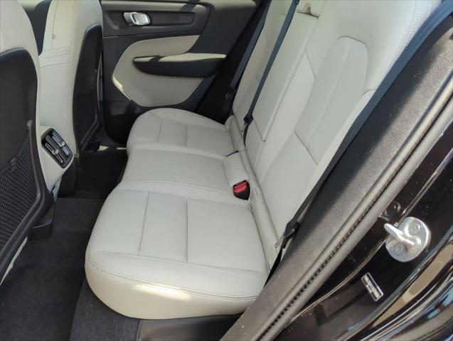 new 2025 Volvo XC40 car, priced at $52,235