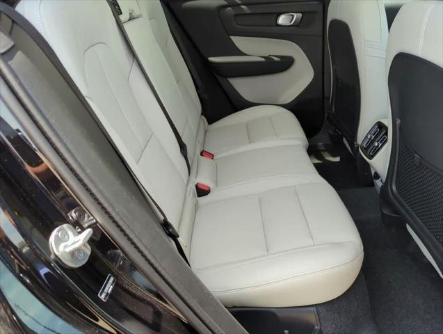 new 2025 Volvo XC40 car, priced at $52,235