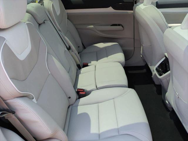new 2025 Volvo EX90 car, priced at $88,240
