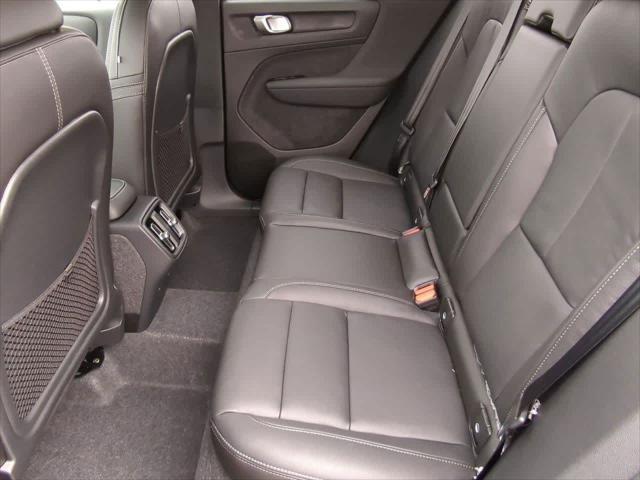 new 2025 Volvo XC40 car, priced at $46,035