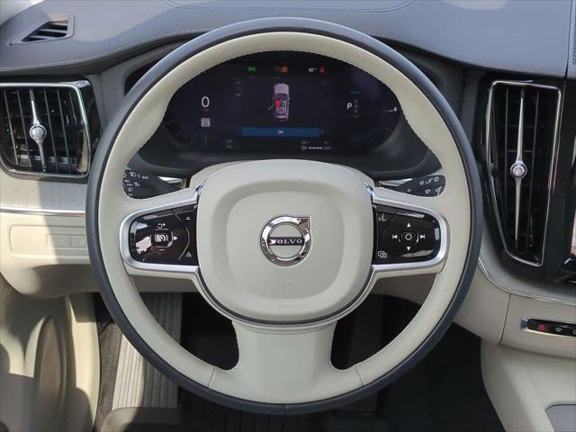 new 2025 Volvo XC60 Plug-In Hybrid car, priced at $69,444