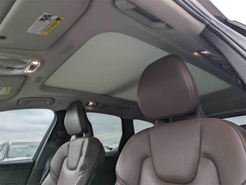 used 2018 Volvo XC60 car, priced at $18,541