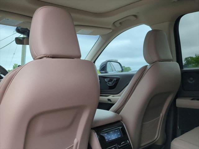 used 2023 Lincoln Aviator car, priced at $51,998