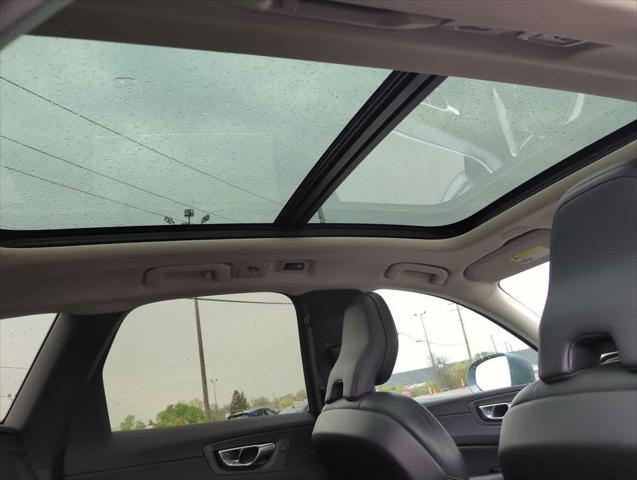 used 2019 Volvo XC60 car, priced at $21,721