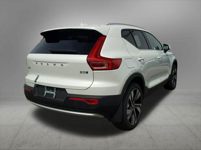 new 2025 Volvo XC40 car, priced at $50,900