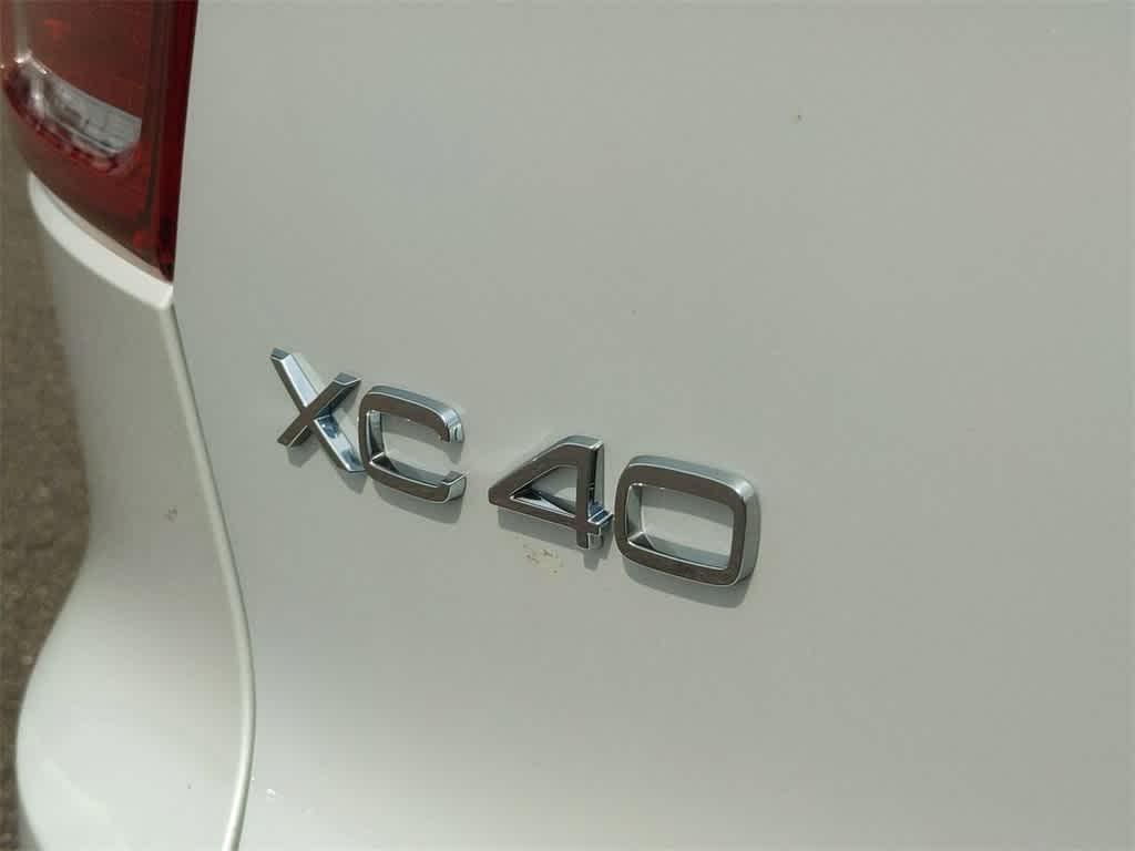 new 2025 Volvo XC40 car, priced at $50,900