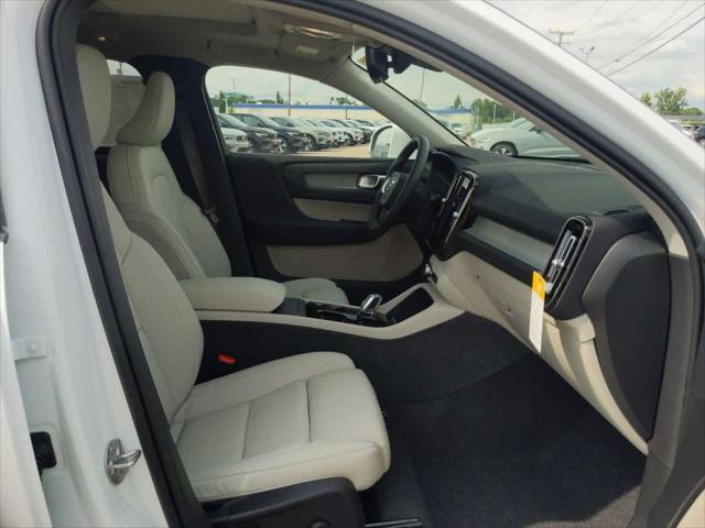 new 2025 Volvo XC40 car, priced at $50,900