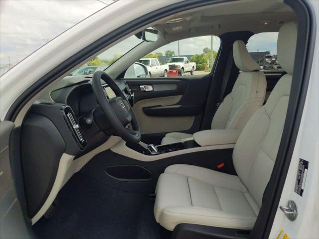 new 2025 Volvo XC40 car, priced at $50,900