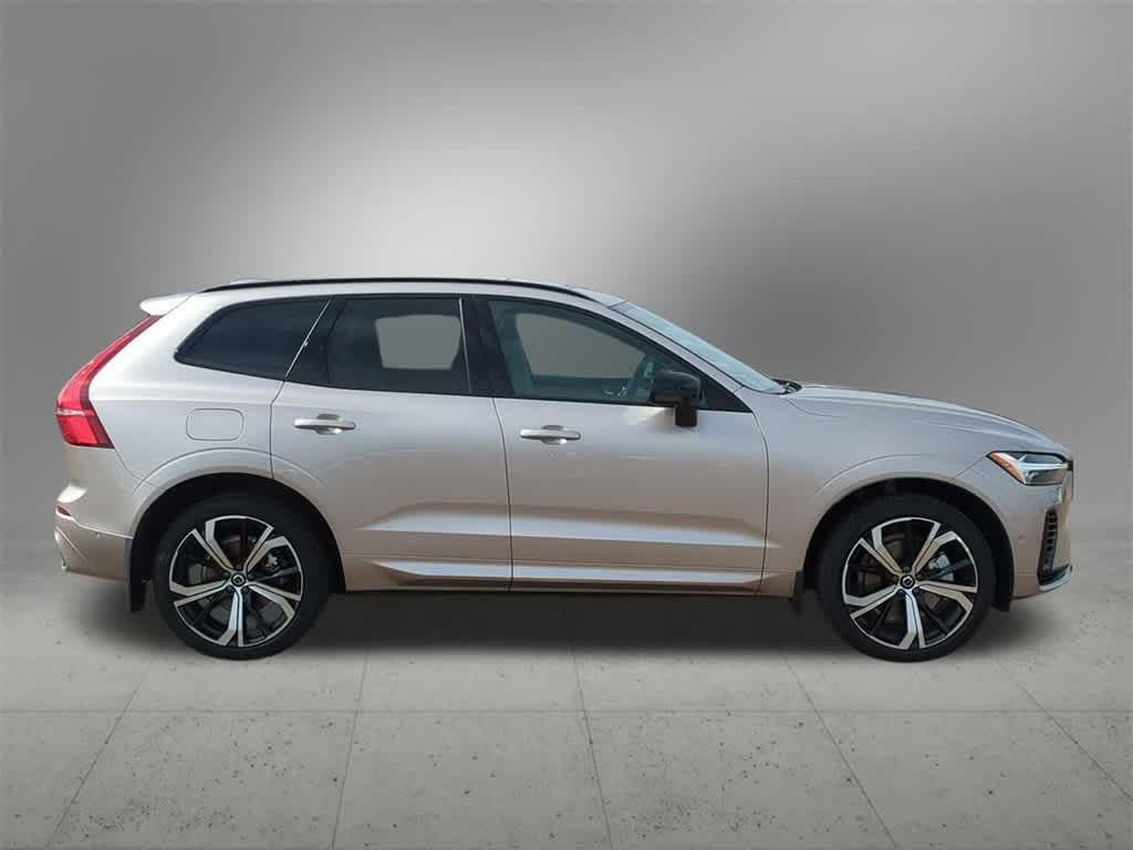 new 2025 Volvo XC60 Plug-In Hybrid car, priced at $69,329