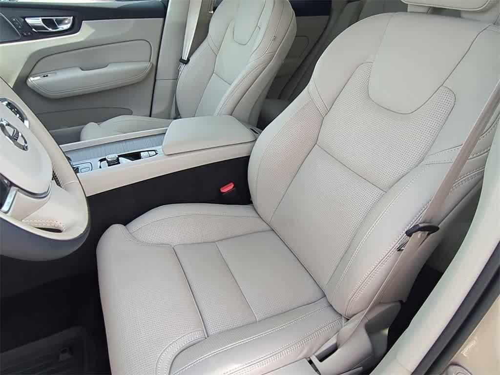 new 2025 Volvo XC60 Plug-In Hybrid car, priced at $69,329