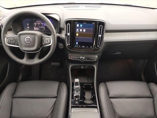 new 2025 Volvo XC40 car, priced at $52,235