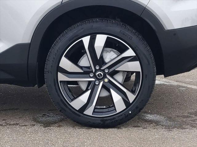 new 2025 Volvo XC40 car, priced at $52,235