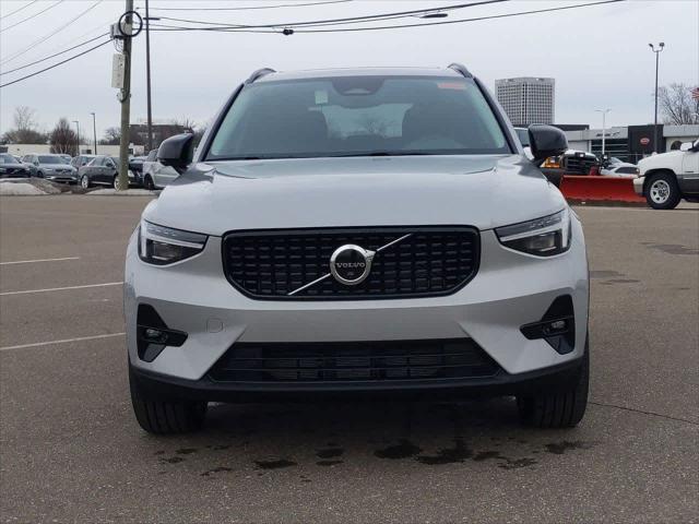 new 2025 Volvo XC40 car, priced at $52,235