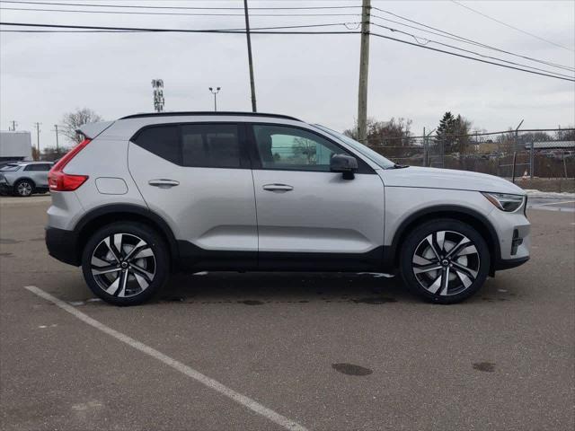 new 2025 Volvo XC40 car, priced at $52,235