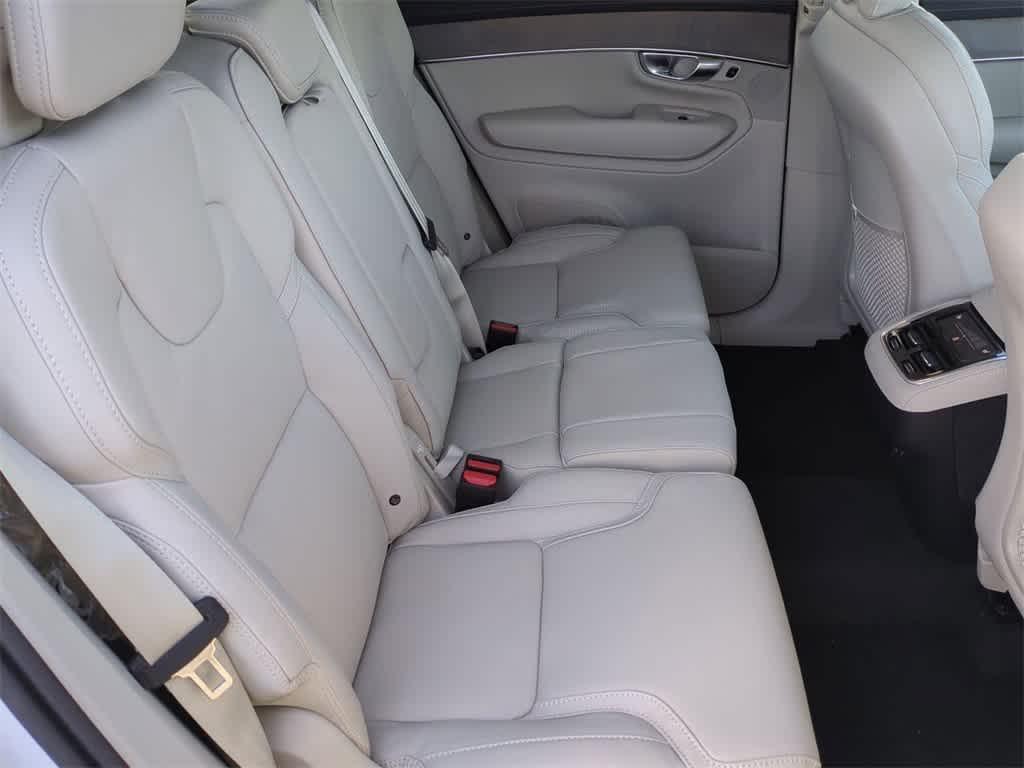 new 2026 Volvo XC90 car, priced at $75,155