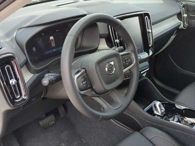 new 2025 Volvo XC40 car, priced at $50,000