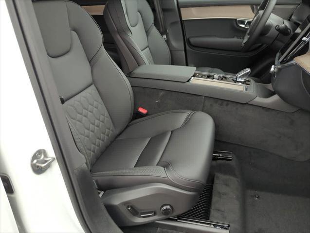 new 2025 Volvo XC90 Plug-In Hybrid car, priced at $78,805