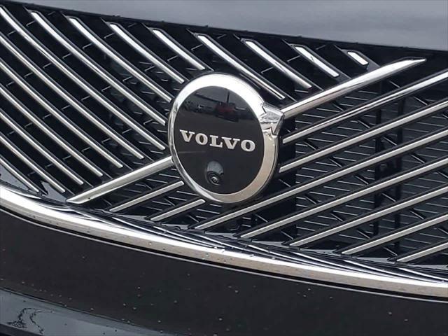 new 2025 Volvo XC90 car, priced at $65,555