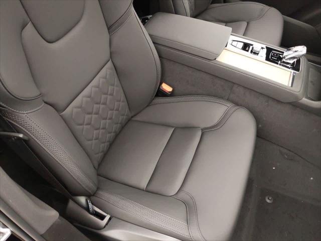 new 2025 Volvo XC90 car, priced at $65,555
