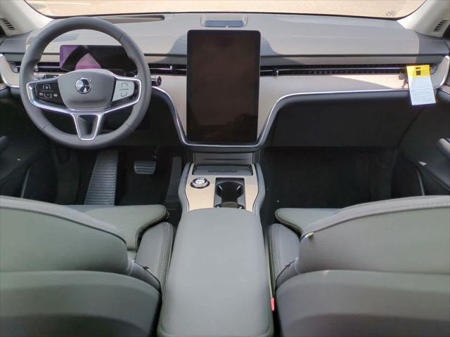 new 2025 Volvo EX90 car, priced at $86,490