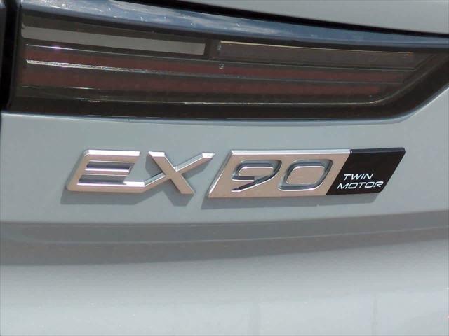 new 2025 Volvo EX90 car, priced at $86,490
