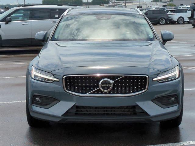 used 2023 Volvo V60 Cross Country car, priced at $38,527