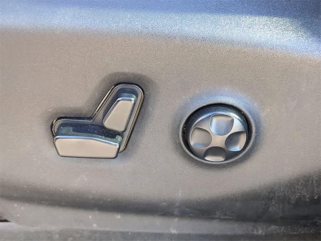 used 2018 Chrysler Pacifica car, priced at $16,367