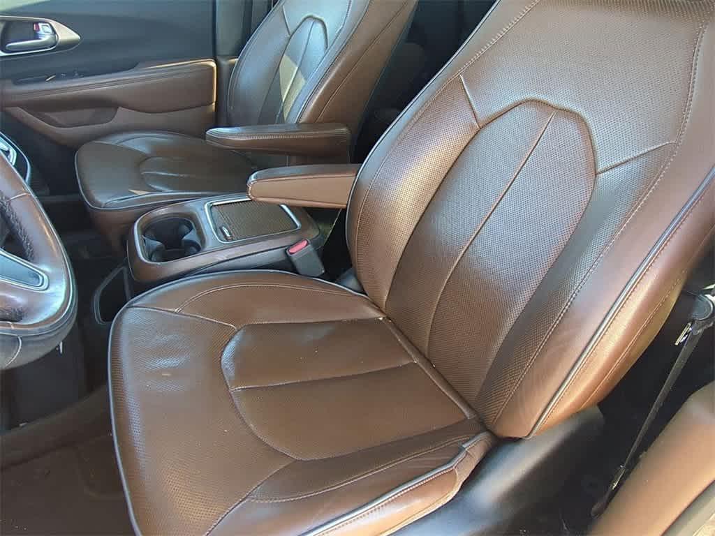 used 2018 Chrysler Pacifica car, priced at $16,367