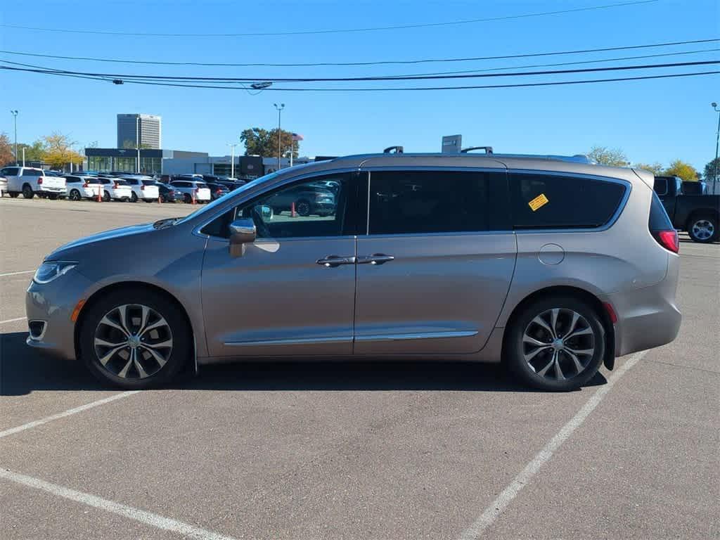 used 2018 Chrysler Pacifica car, priced at $16,367