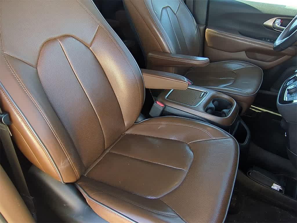 used 2018 Chrysler Pacifica car, priced at $16,367