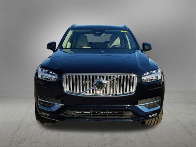 new 2025 Volvo XC90 car, priced at $62,900