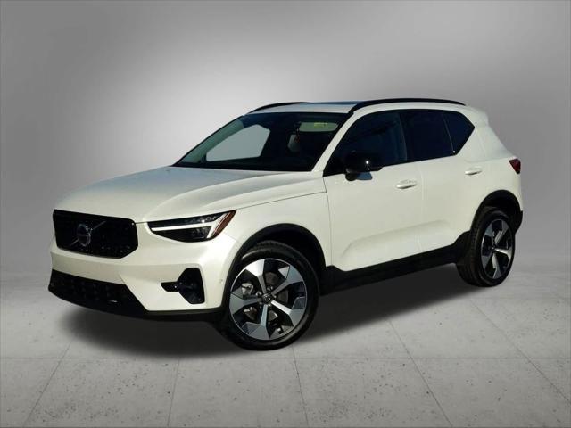 used 2025 Volvo XC40 car, priced at $46,866