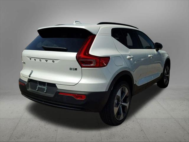 new 2025 Volvo XC40 car, priced at $46,866