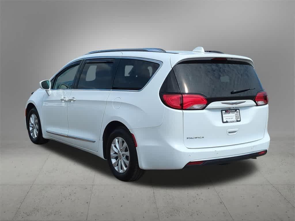 used 2019 Chrysler Pacifica car, priced at $12,277