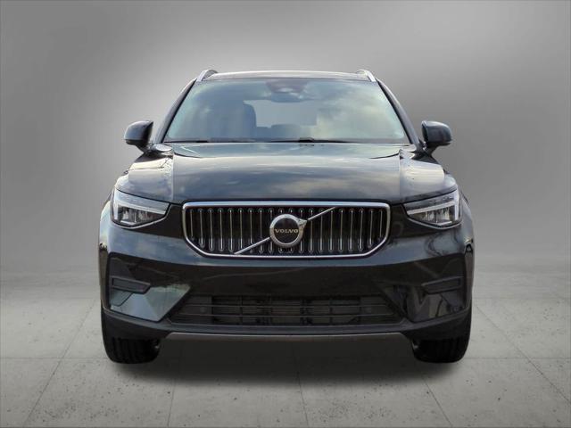 new 2025 Volvo XC40 car, priced at $46,015