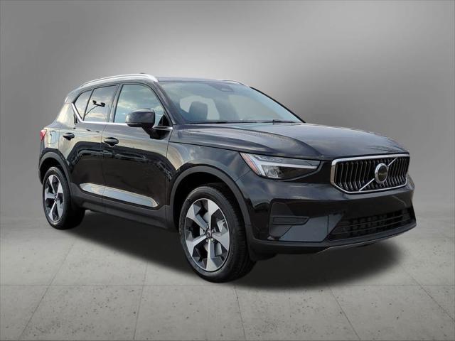 new 2025 Volvo XC40 car, priced at $46,015