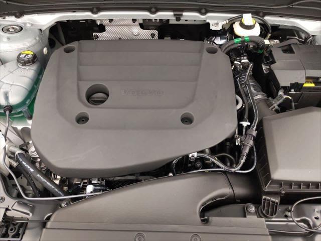 new 2025 Volvo XC40 car, priced at $49,810