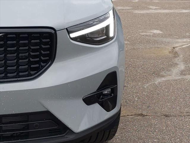 new 2025 Volvo XC40 car, priced at $49,810