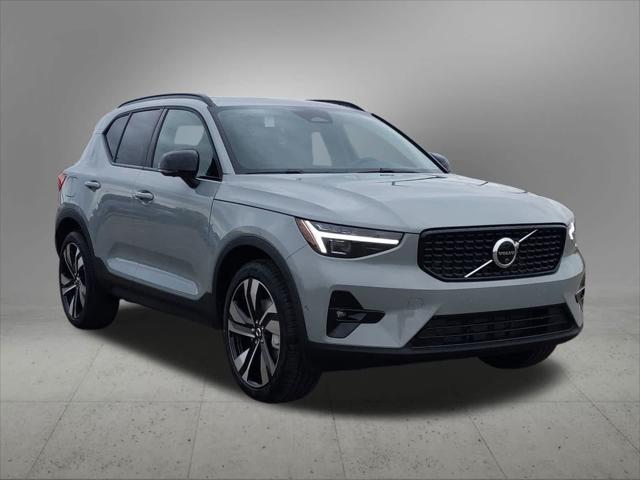 new 2025 Volvo XC40 car, priced at $49,810