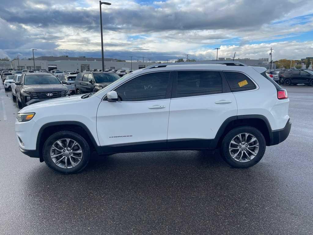 used 2020 Jeep Cherokee car, priced at $17,201