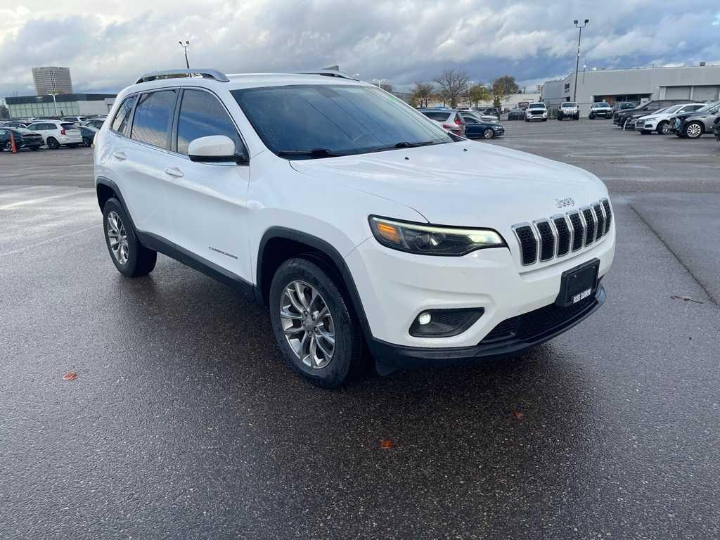 used 2020 Jeep Cherokee car, priced at $17,201