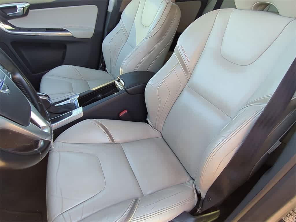 used 2015 Volvo XC60 car, priced at $14,703