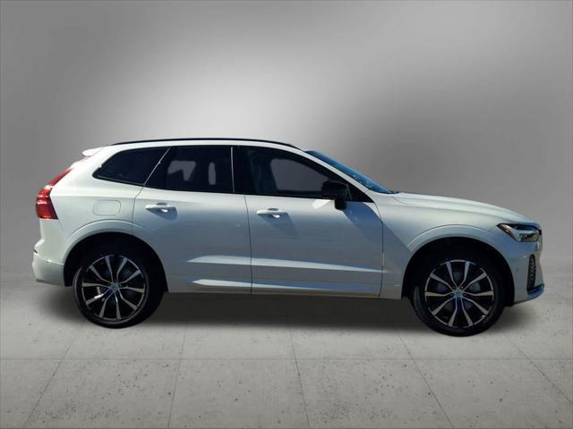 new 2025 Volvo XC60 car, priced at $55,335