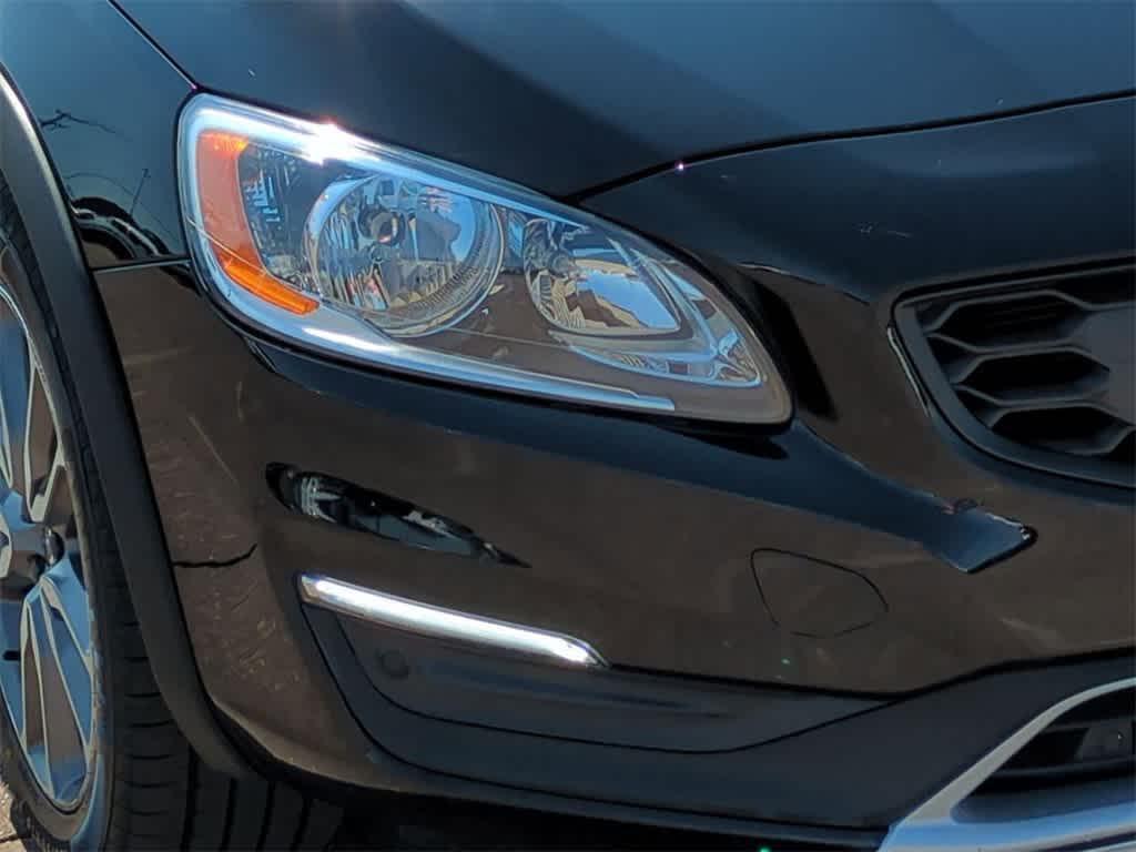 used 2018 Volvo V60 Cross Country car, priced at $18,777