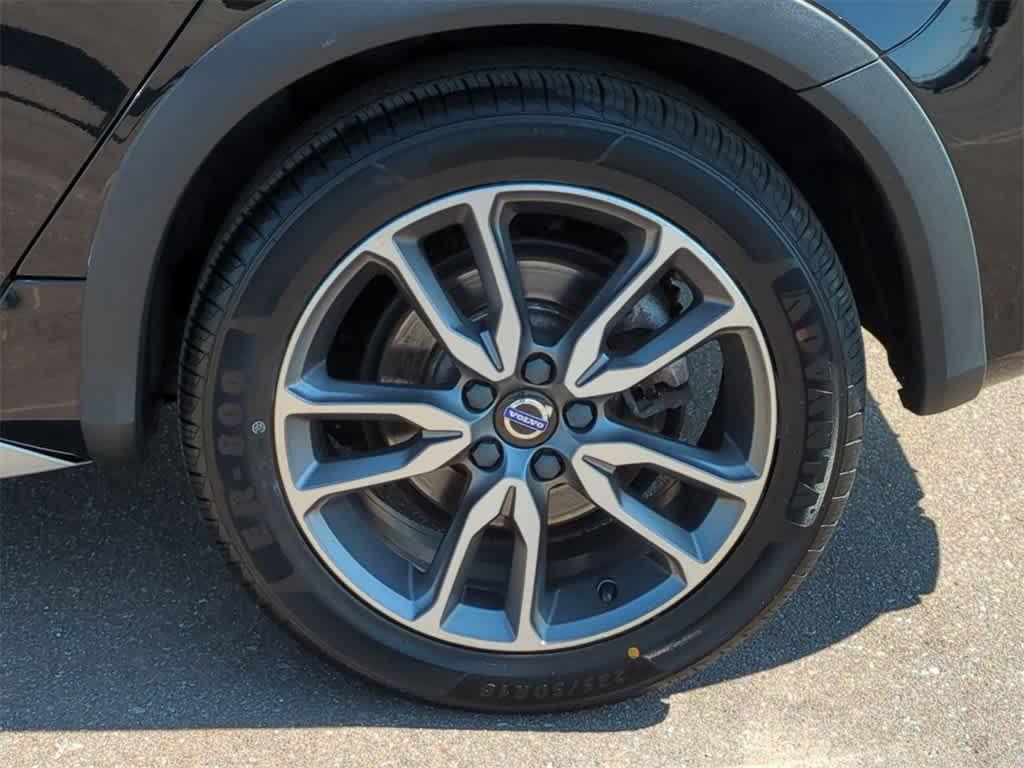 used 2018 Volvo V60 Cross Country car, priced at $18,777